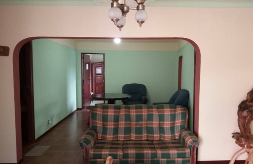Vinha da Rainha Cottage | little hill farm