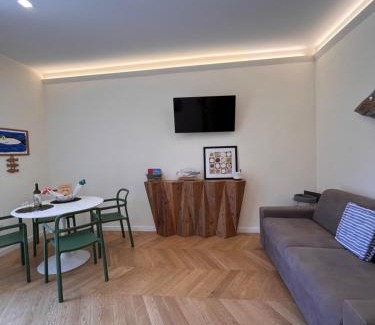 La Spezia Historic Centre Apartment | Little House 5 Terre