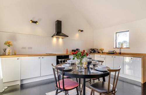 Hoylandswaine House | Little House Barn - Two Bedroom House, Sleeps 4