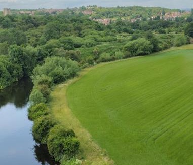 Doncaster House | Little House On The Hill Walks Castle Restaurants 2 mins away