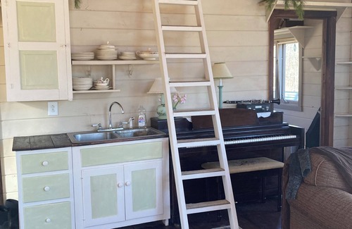 Iron River House | Little house Retreat on the lake