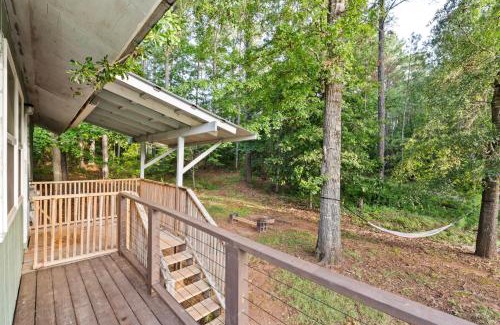 West Point House | Little Lake Cabin close to Callaway Gardens