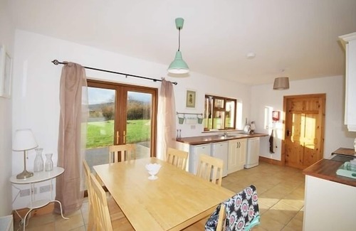 Brandon House | Little Liss Cottage 3 bedroom house VRBO