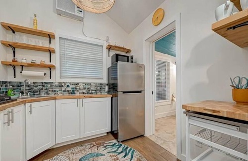 San Leon House | Little Marlin by the Bay Getaway!