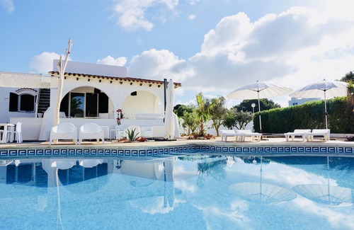 Cala en Blanes House | Little Menorca - Family Villa with Large Pool and Beach Access