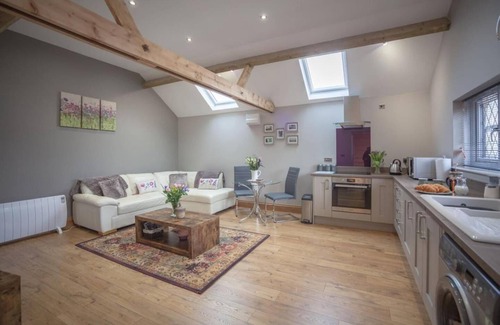 Hereford Apartment | Little Oak