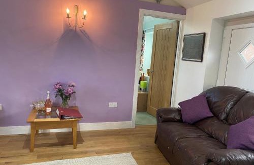 Tilney Fen End Apartment | Little Owls Nest Holiday Home