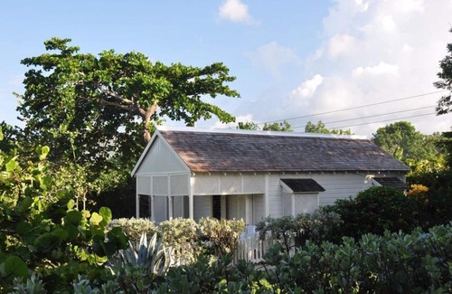Port Antonio House | "Little Paradise" on a peninsula right by the sea!