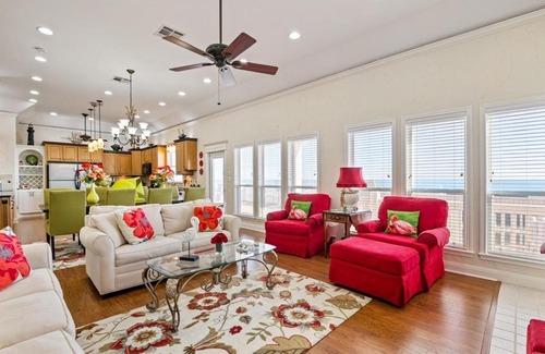 Crystal Beach House | Little Pink House Home