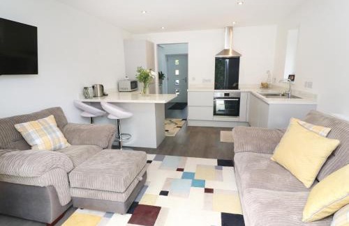 Carlyon Bay House | Little Pippin