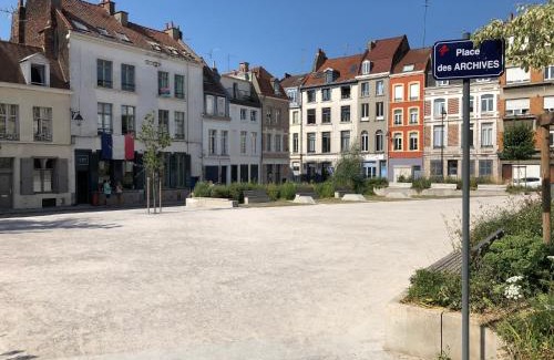 Old Lille Apartment | LITTLE PLAZA Appart'Hotel