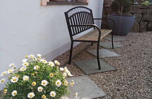 Pronsfeld Apartment | Little reverie Frango Eifel/castle rear Whirlpool/sauna house/massage chair