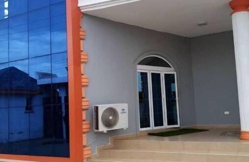 Ogbodjo Apartment | Little Rome adirigano