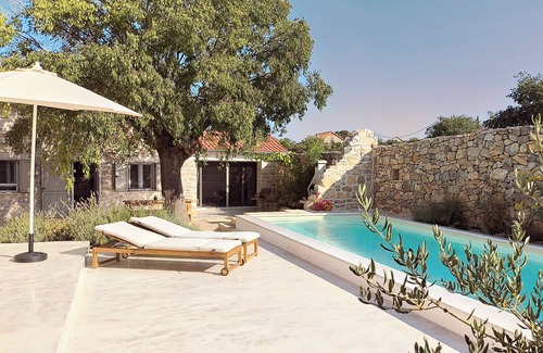 Velim House | Little Stone House With Swimming Pool Under The Tree