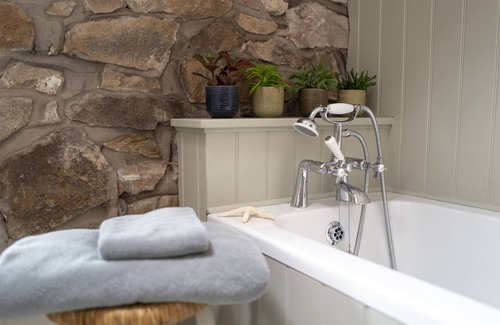 Longford Cottage | Little Underhill at Underhill House