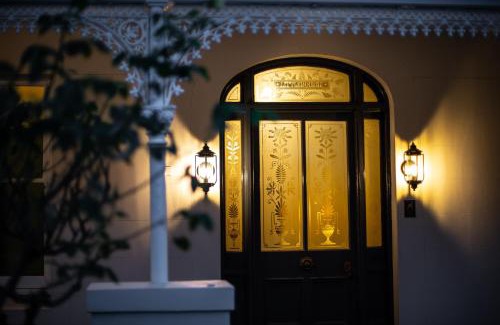 Kelso Hotel | Littlebourne Guest House