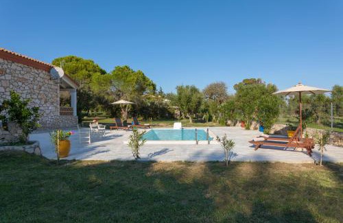 Vasilikos House | Liuba Houses