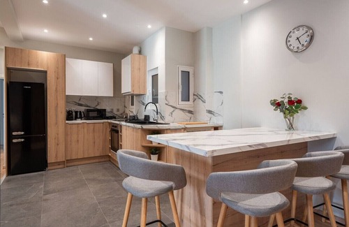 Pangrati Apartment | LIV - Cozy Urban Apartment in Pagrati