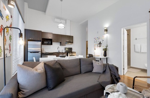 Milton Park Apartment | LiV MTL Main-205 Spacious 2BR Suite + Mezzanine