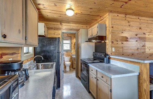 Aransas Pass House | Live Oak Cottage