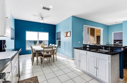 Crescent Lakes House | Live the Sunshine Dream: 2025 Florida Vacation Homes Like No Other!