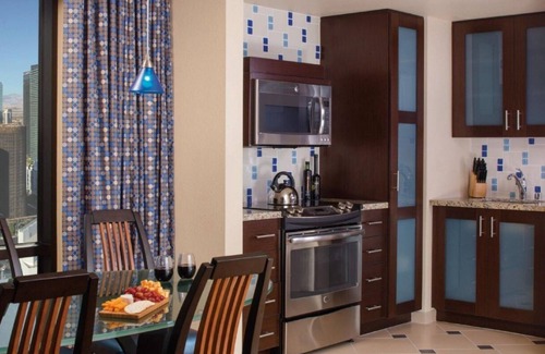Las Vegas Resort | Live the Vegas Dream: Family Fun and Luxury Await- Marriott's Grand Chateau-3 Bd