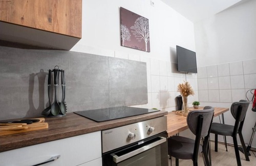 Marxloh Apartment | Livemore24 - Apartment 3 in Duisburg 24/7 check-in
