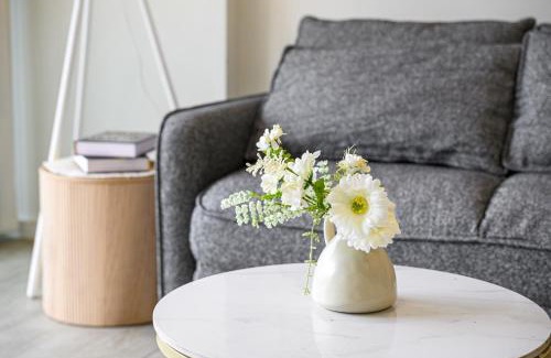 Warwick Farm Apartment | Liverpool adorable 2Br apt with Free Parking