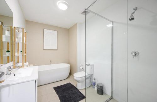 Warwick Farm Apartment | Liverpool adorable 2Br apt with Free Parking