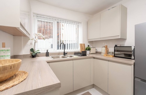 Anfield Apartment | Liverpool Luxe Retreat close to Everton Stadium
