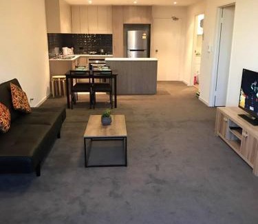 Liverpool Apartment | Liverpool New Apt 2BR and 2Bath