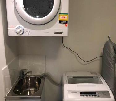 Liverpool Apartment | Liverpool New Apt 2BR and 2Bath