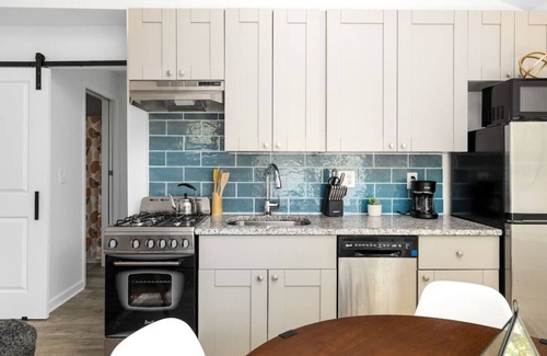 Mountain Brooke House | Living Big in Super Stylish ATL Tiny House