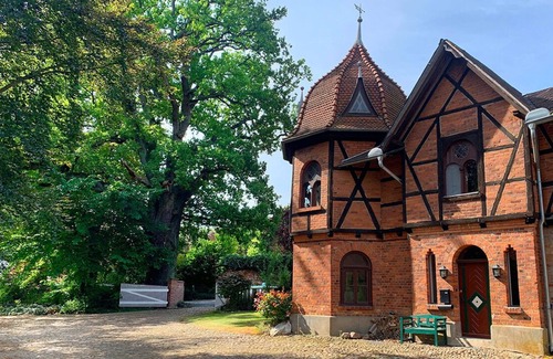 Hoesseringen Apartment | Living in a tower - vacation in the country