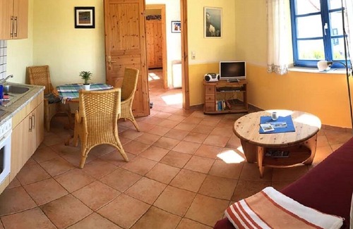 Lancken-Granitz Apartment | Living under "Reet" family friendly, dogs allowed, garden + large open space