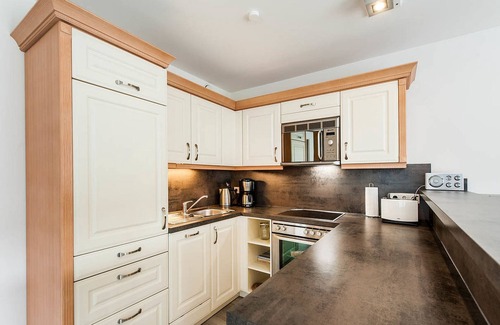 Busum Apartment | Living under thatch - vacation apartment for 4 people