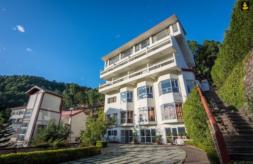 Kumarhatti House | Livingstone Misty Mountains resort Premium Room