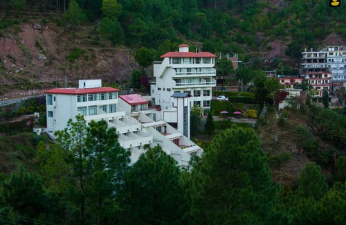 Kumarhatti House | Livingstone Misty Mountains resort Premium Room