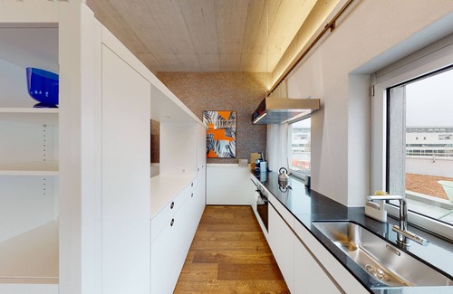 District 9 Apartment | Livingtown AG