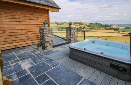 Montgomery House | Llety Cariad