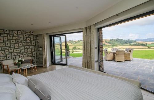 Montgomery House | Llety Cariad