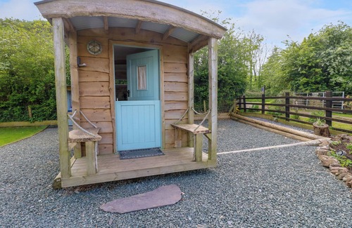 Brynrefail Cottage | Llety Llanfair