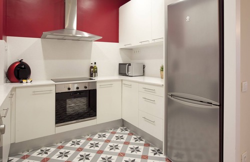 Ciutat Vella Apartment | Llotja - Three Bedroom Apartment, Sleeps 6