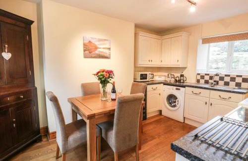 Dolgellau House | Llwyn Celyn