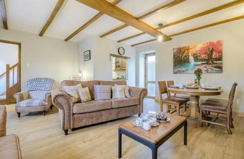 Brecon House | Llysfaen Cottage