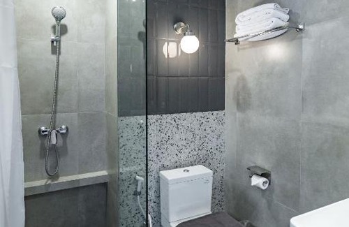Grogol Hotel | LOA Living Solo Baru