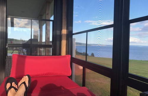 Boularderie House | Lobster House: Main Level only - Amazing Views, 2 BR, sleeps 4-5, Pet friendly
