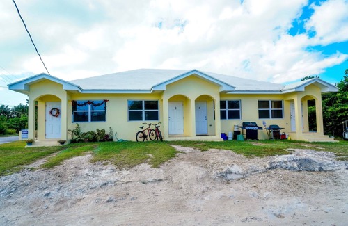 Spanish Wells Apartment | Lobster Trap (1 bed/1 Bath) 1 minute from beach