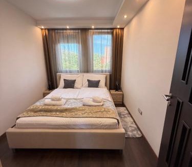 Kecskemet Apartment | Local-Lux Apartman 3 szoba, privát parkoló