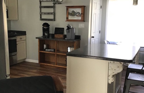 Geneva House | Located In Harpersfield twp in the heart of wine country and covered bridges
